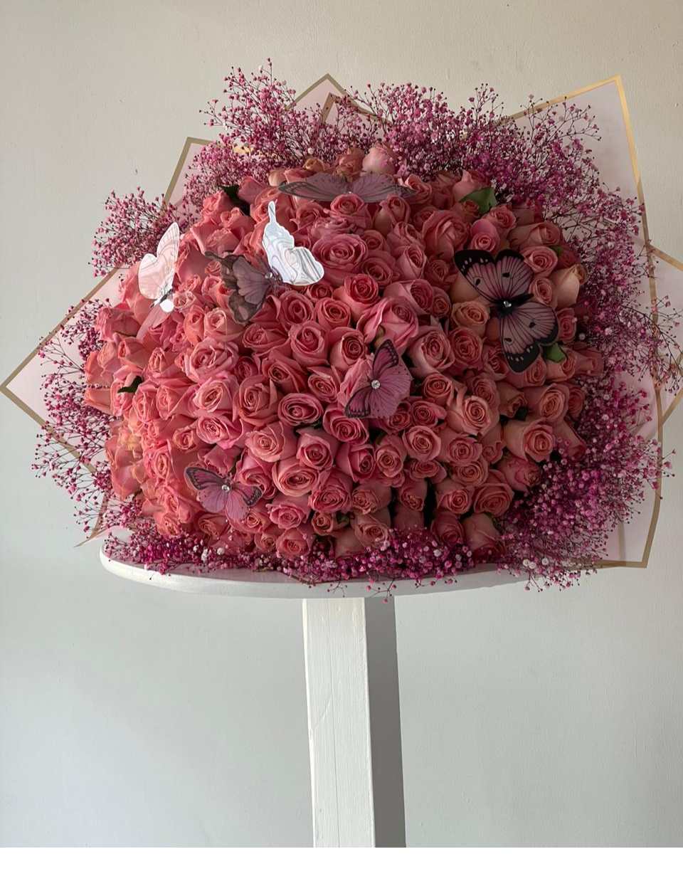 Ramo de Rosas & Mariposas